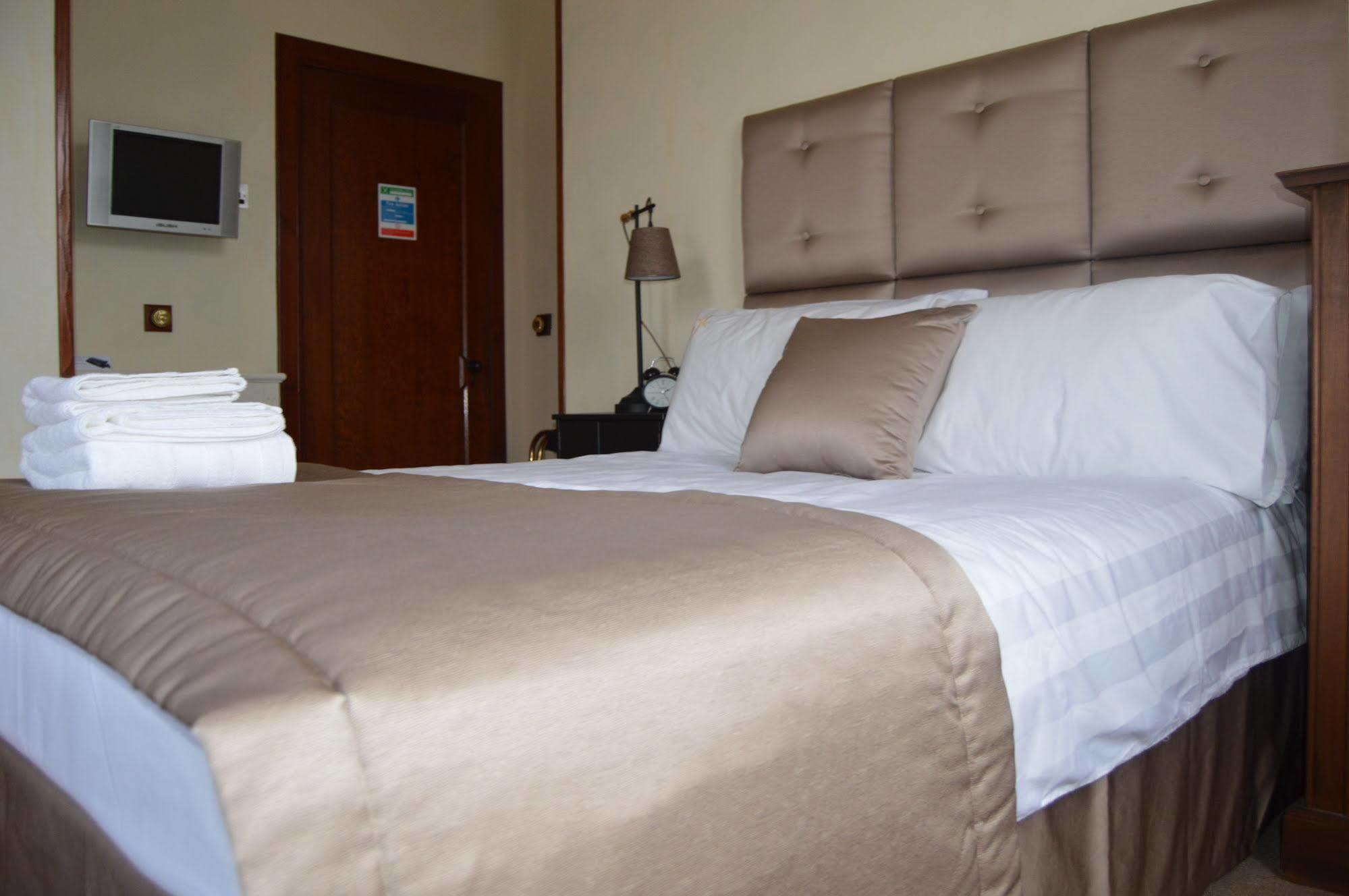 Hotel Knysna House Lerwick Esterno foto