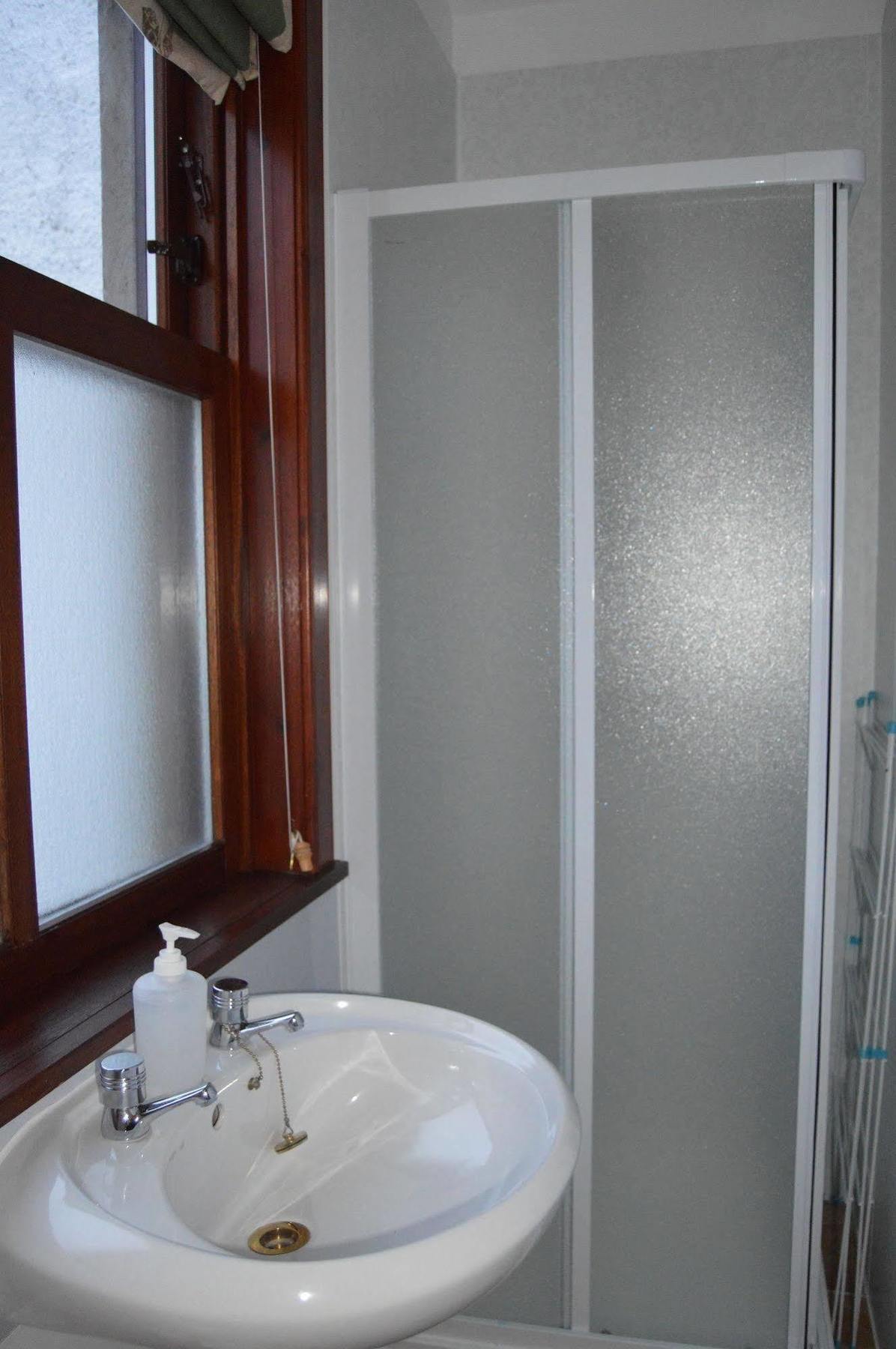 Hotel Knysna House Lerwick Esterno foto